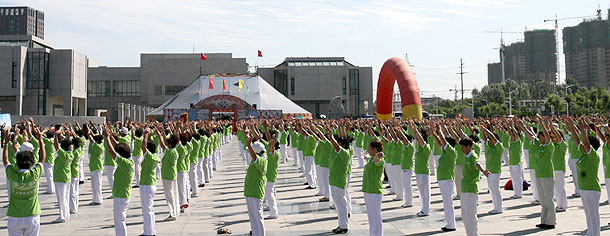 綠之韻“綠韻中國(guó)”大型社會(huì)公益活動(dòng)首發(fā)啟動(dòng)儀式在遼寧盤錦順利舉行