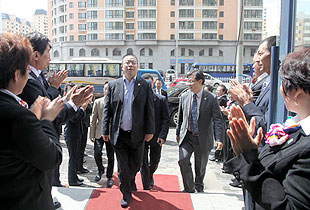 綠之韻集團(tuán)胡國(guó)安董事長(zhǎng)赴黑龍江、遼寧市場(chǎng)考察指導(dǎo)工作